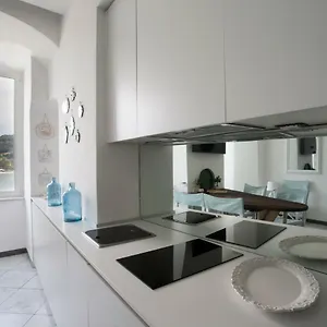 Appartement Vongola, Porto Venere